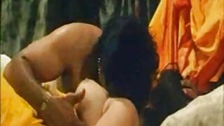 La blonde en chaleur Brynn Tyler chevauche une bite au bord de la video et film porno piscine et se fait pilonner par derrière. Après cela, un Latino éjacule dans sa bouche ouverte.
